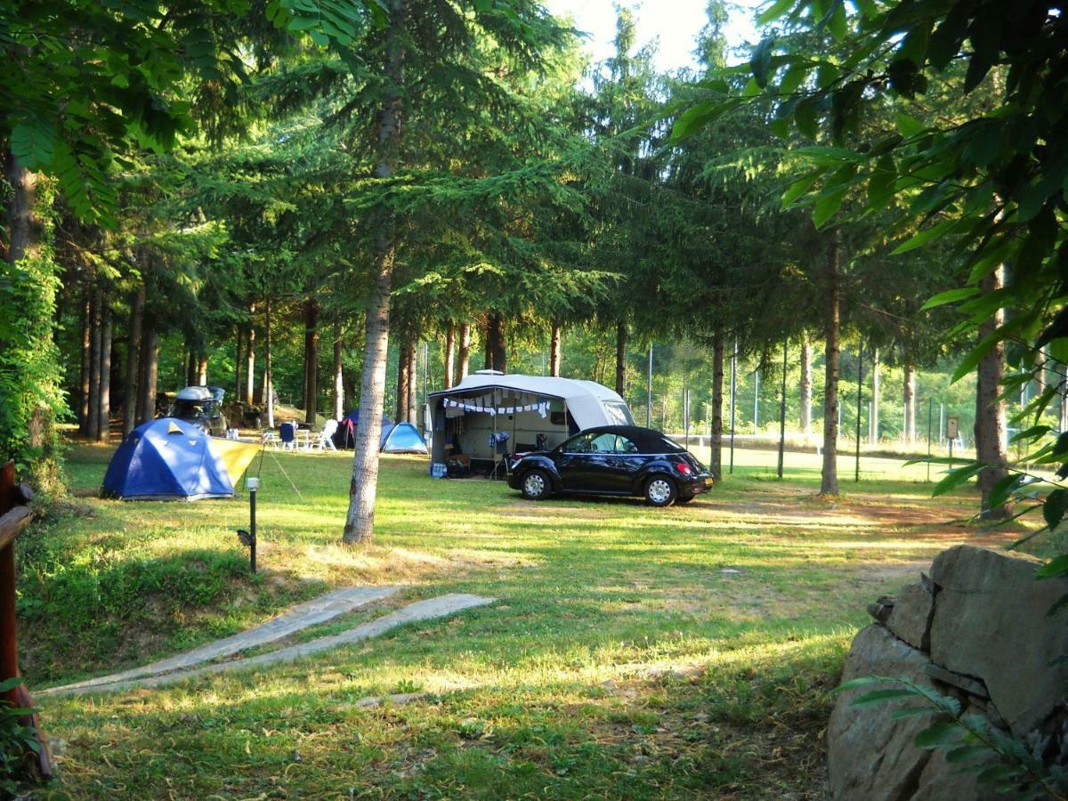 Camping Grondola - Federicofarm بونتريمولي الغرفة الصورة